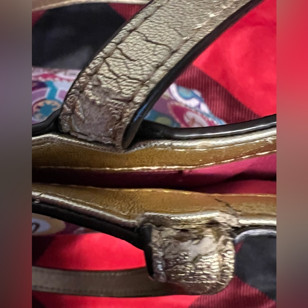 Matching Coach Poppy Purse, Wristlet, and wallet! With hang tag as well! - Picture 8 of 16